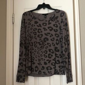 Long sleeve tee